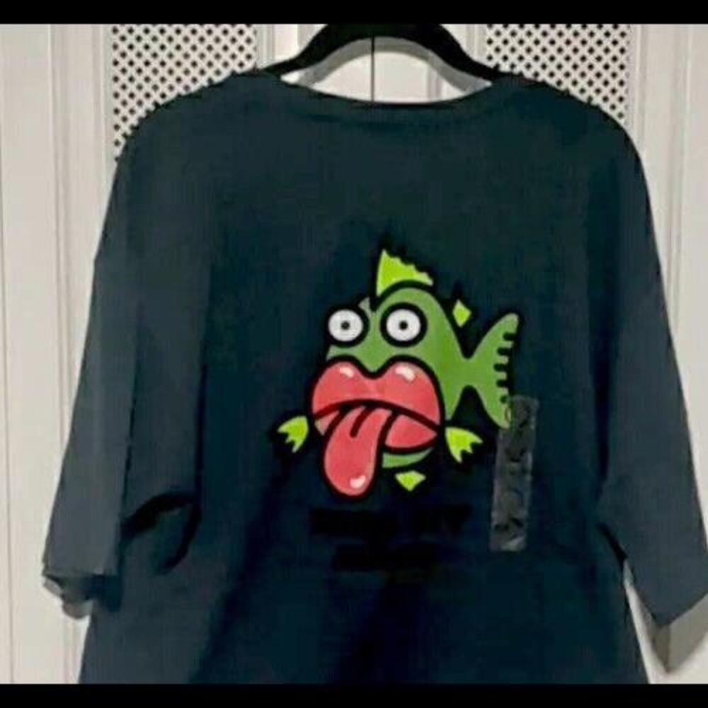 Bass Pro Shops TShirt Kiss My Bass Cartoon Fishing Funny Fish Novelty Navy Large